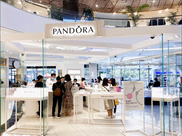 Gian hàng tại Vincom Phạm Ngọc Thạch của thương hiệu PANDORA cac-gian-hang-tai-vincom-pham-ngoc-thach-3