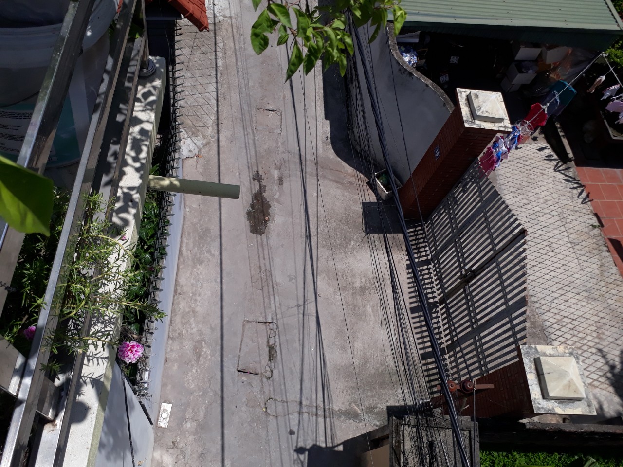 Bán gấp nhà 2 tầng Di TRẠCH, ô tô ĐÔ cổng, giá 2.15 tỷ