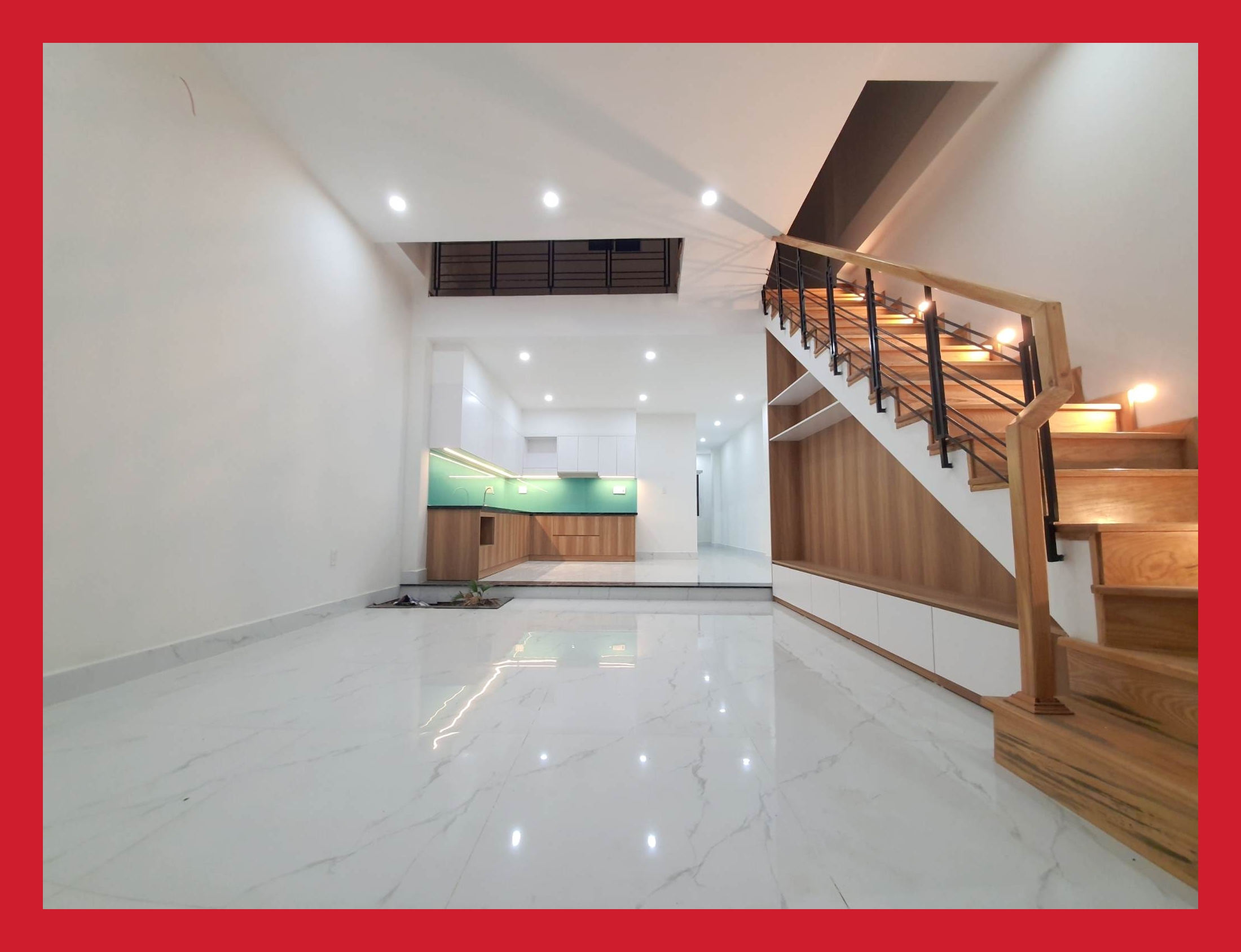 Cần bán gấp nhà MT Đô Đốc Tuyết. Hòa Xuân. Quận Cẩm Lệ. 96m2.2 tầng. 3PN. Cạnh công viên