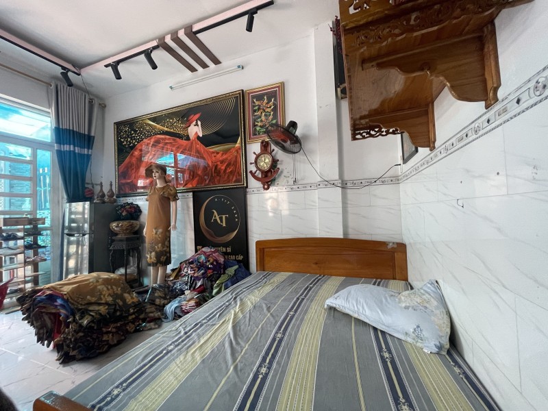 Nhà đường Phan Văn Hớn, Quận12, 90m2, giá 6 tỷ TL.