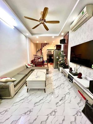 Bán Nhà Ngõ Quỳnh, HBT, 69m2, 4 Tầng, Ngõ Ô Tô, KD, Cách Phố 3 Nhà, 9 Tỷ