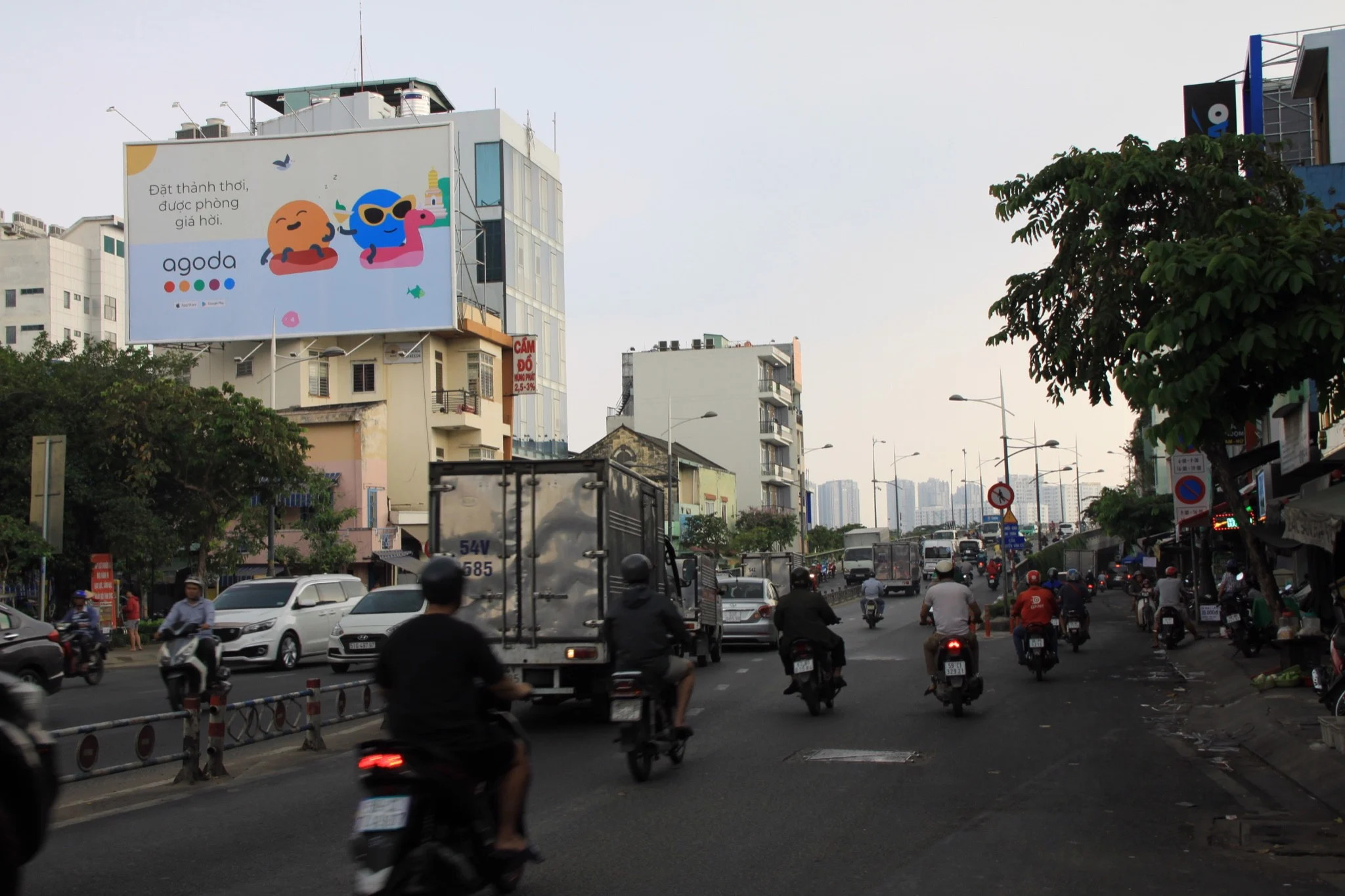 Bán đất nền giá rẻ sát mặt tiền Nguyễn Văn Cừ, Quận 1, 30m2, chỉ 3 tỷ 99