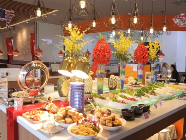 Lẩu Hotpot Vincom Trần Duy Hưng quầy line ngập món hotpot-story-vincom-tran-duy-hung-dat-ban-5