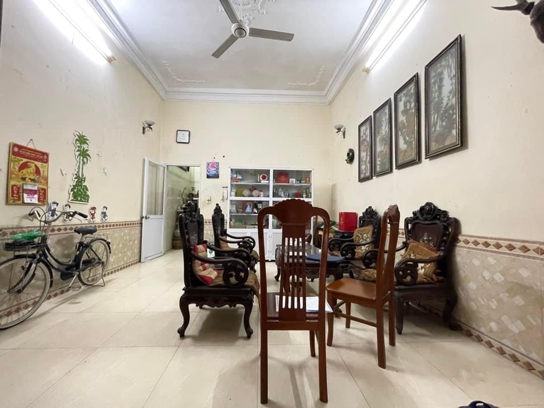 Bán nhà siêu phẩm Cầu Giấy Ngõ Quan chức 68 Cầu Giấy ô tô tránh đỗ cửa,đỗ trong nhà cũng được 60x5tầng.