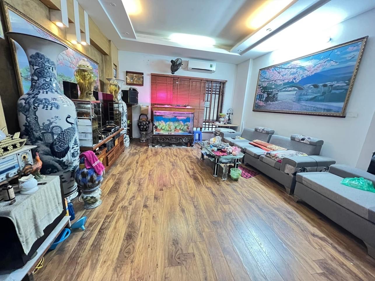 Chính chủ bán nhà ngõ 150 Hoa Bằng Cầu Giấy 40x5tầng giá nhỉnh 6 tỷ.-