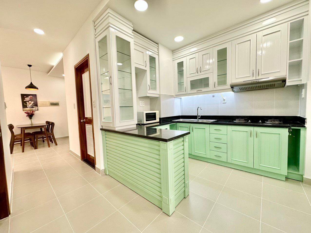 Cho thuê chung cư Sky Garden 3, 2PN, 2WC, nội thất đầy đủ, giá 13 triệu/tháng thương lượng