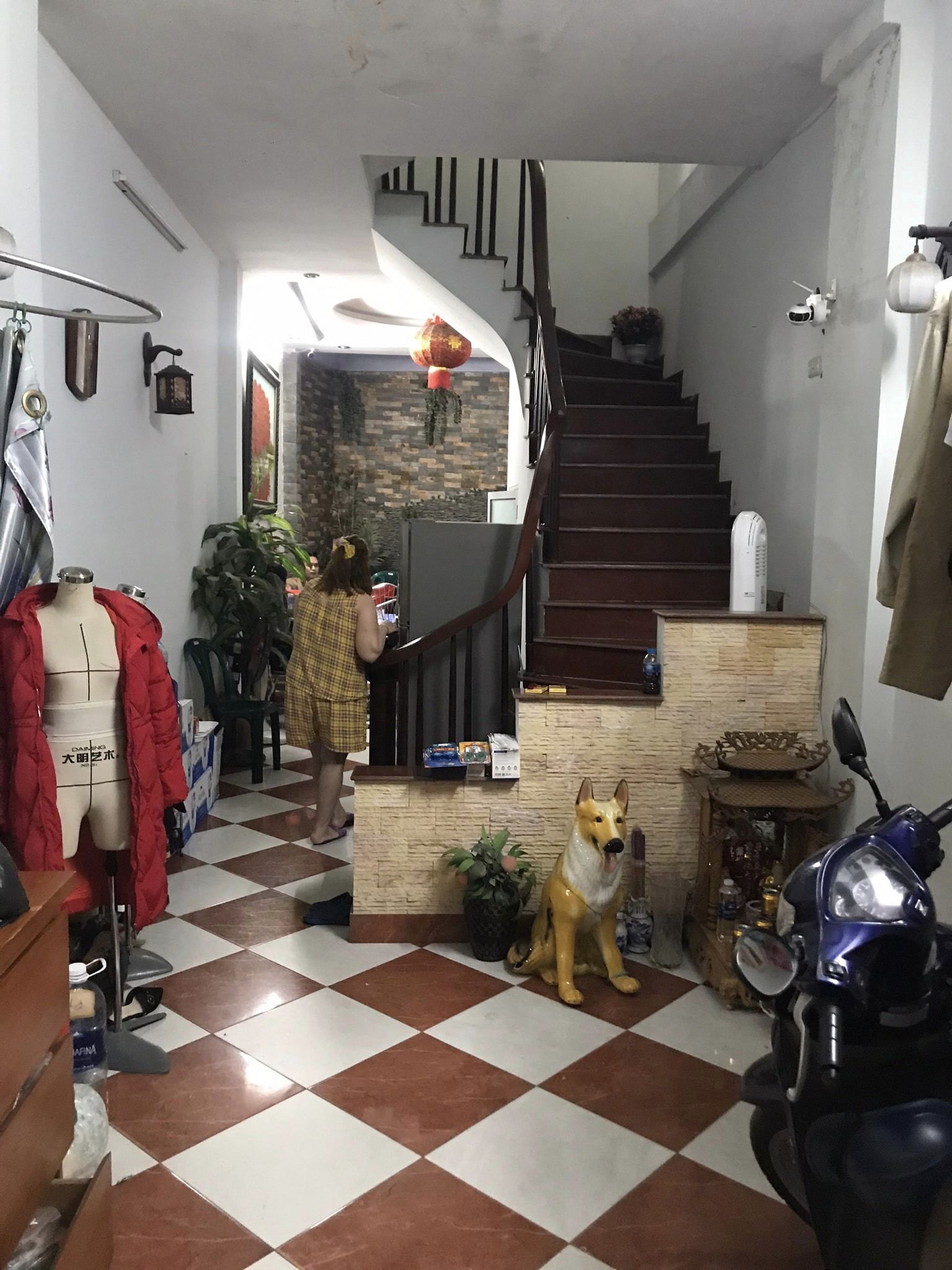 NHÀ ĐỐNG ĐA GIÁ HOÀNG MAI, BAGAC TRÁNH XE MÁY, NGÕ THÔNG, 30M RA PHỐ, KINH DOANH NHỎ