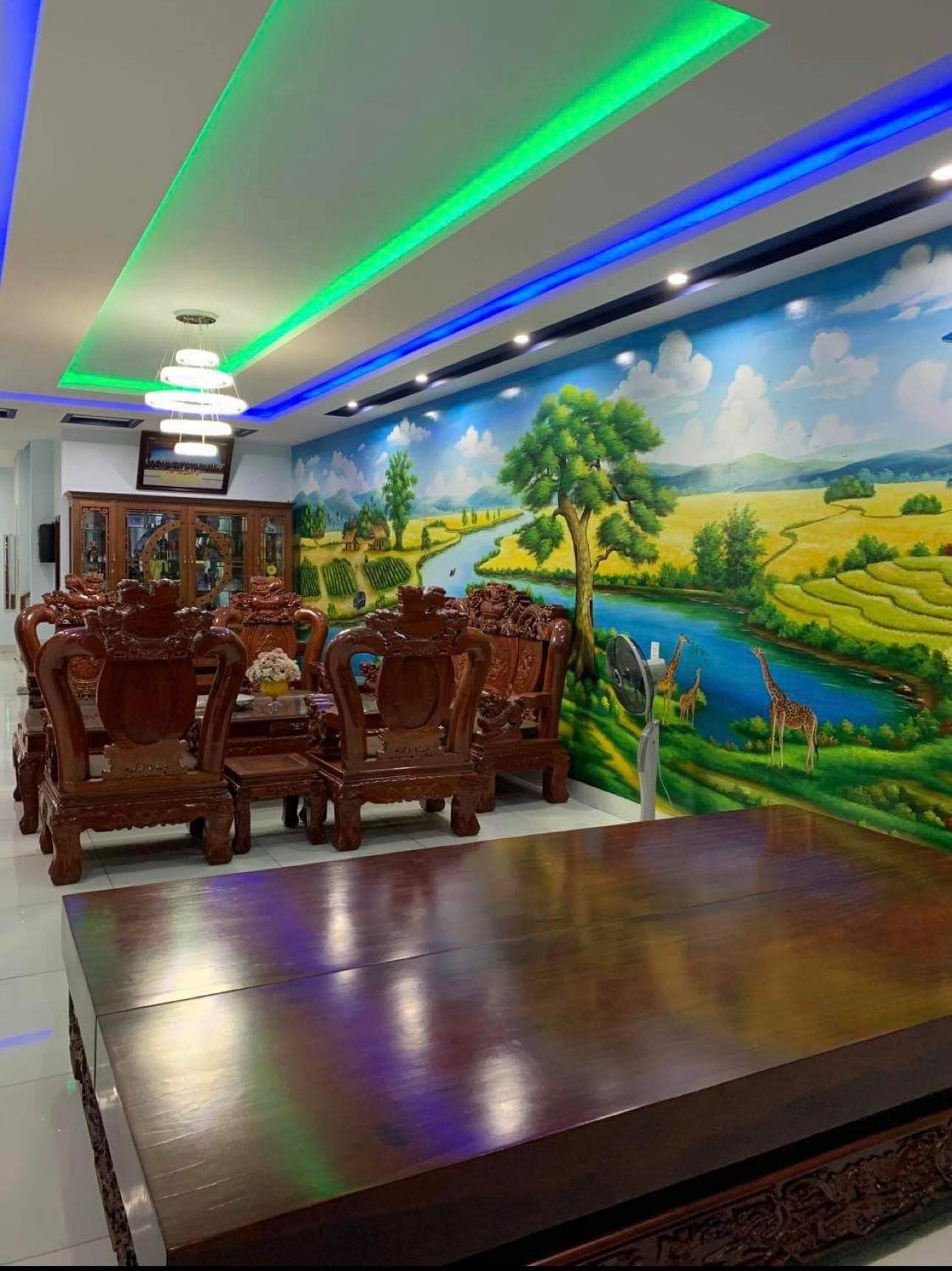 Cần bán nhà 6 tầng mặt tiền Nguyễn Hữu Thọ. Quận Hải Châu. Đà Nẵng. Gần Bệnh viện VINMEC