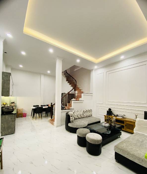 Nhà Đường Minh Khai 56m2 - Mặt Tiền 5m - 4 Tầng - Giá 5.5 tỷ