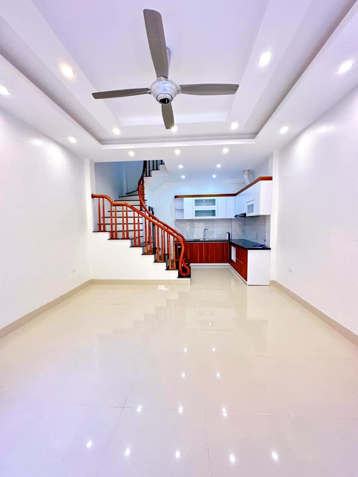 Thanh khoản gấp nhà Phan Đình Giót, 38m2x4T, Ô TÔ, KINH DOANH, MT RỘNG