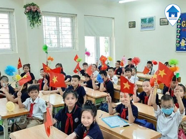 Lớp học được cung cấp đầy đủ trang thiết bị truong-tieu-hoc-cat-linh-ha-noi-3