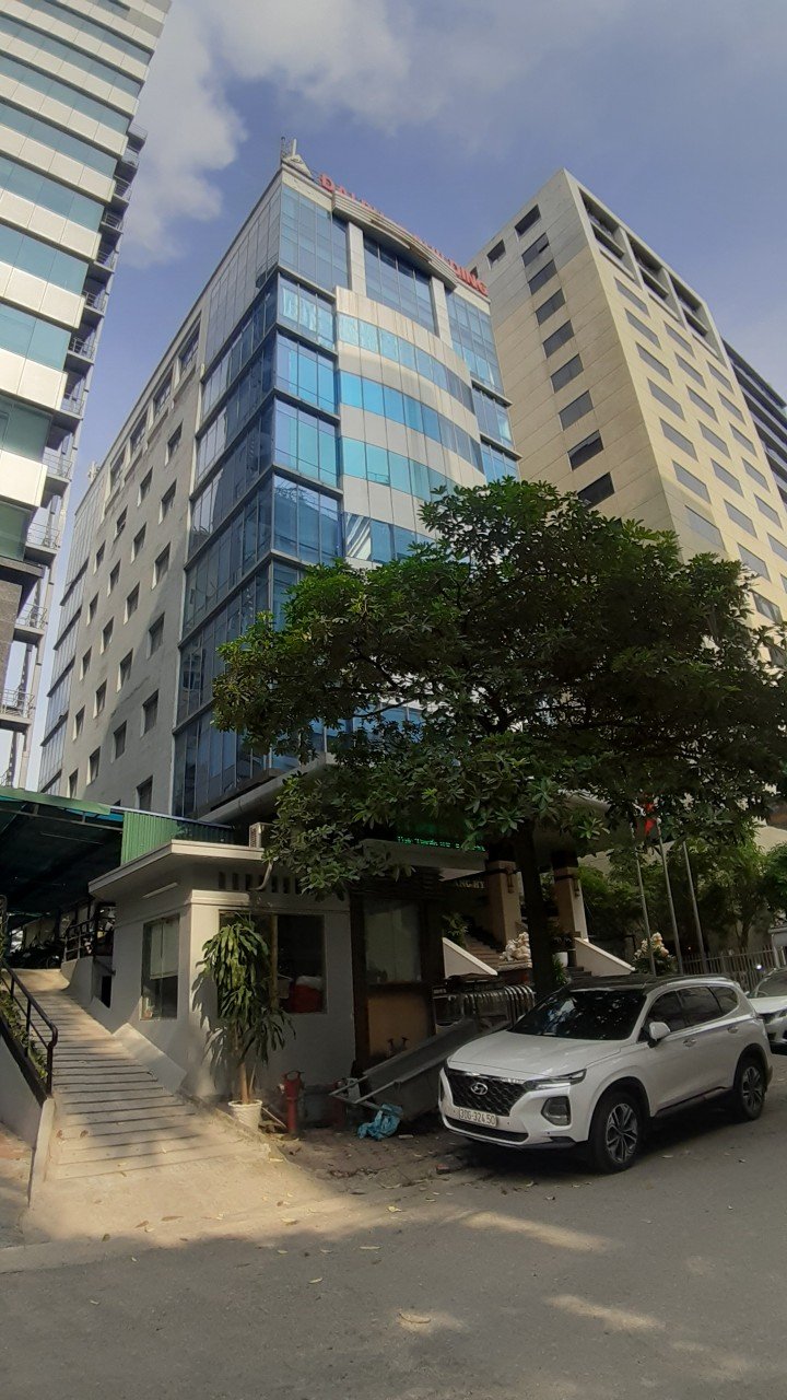 NHÀ ĐẸP + MẶT PHỐ RỘNG + GẦN CÔNG VIÊN CẦU GIẤY