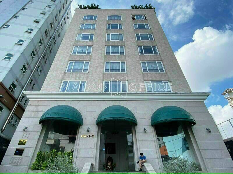 Cho thuê mặt tiền đường 3/2, Quận 10, DT: 16.79x26.53m, 1 trệt 1 lầu, DTSD: 1.000m2