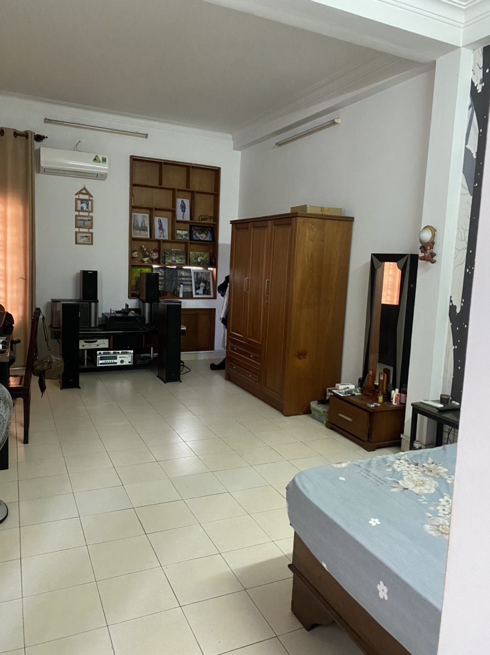 Bán gấp nhà 4x12.8 HXT Nguyễn Chí Thanh, P16, Quận 11- Với 7.9 tỷ