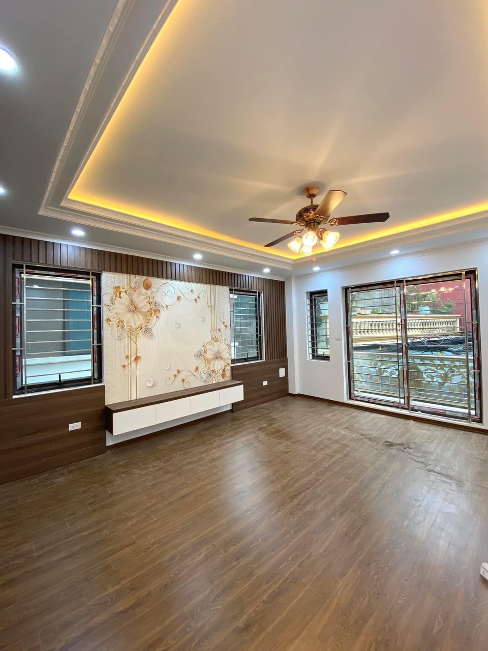 Bán nhà Giáp Nhị, 55m x 5T x 7 tỷ, MT 4M, THANG MÁY - Ô TÔ - KINH DOANH