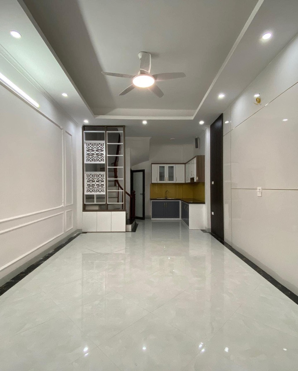 Bán nhà Nguyễn An Ninh, 32m x 5T x 3.8 tỷ, MẶT NGÕ THÔNG - 2 THOÁNG Ô TÔ CÁCH 10M