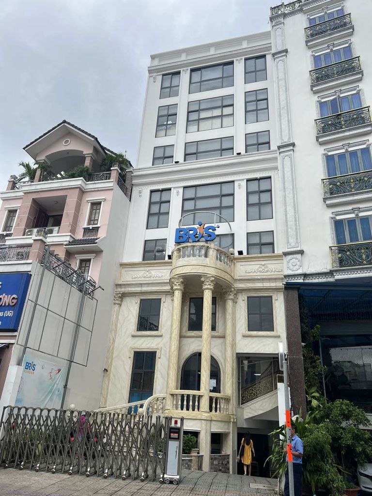 Rao bán toà nhà DT khủng Nguyễn Phúc Nguyên, P9, Quận 3 - Với 105 tỷ