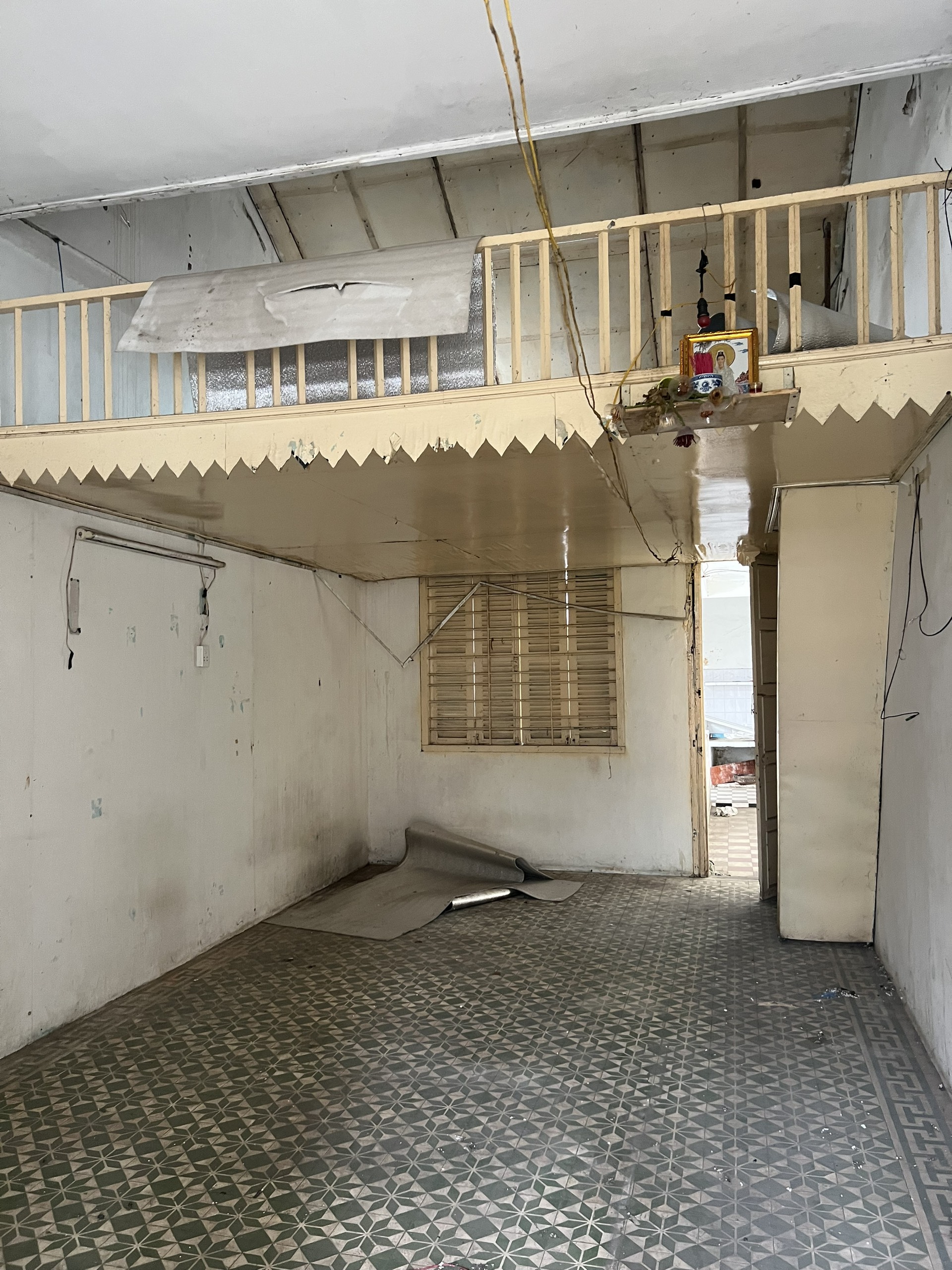 Giá lại Siêu hời DT lại khủng. Bán gấp chung cư đường Bạch Vân, P5, Quận 5