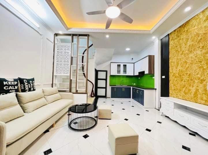 Bán nhà Tân Mai, 33m x 5T x 3.4 tỷ, NGÕ NÔNG - NHÀ MỚI - FULL NỘI THẤT