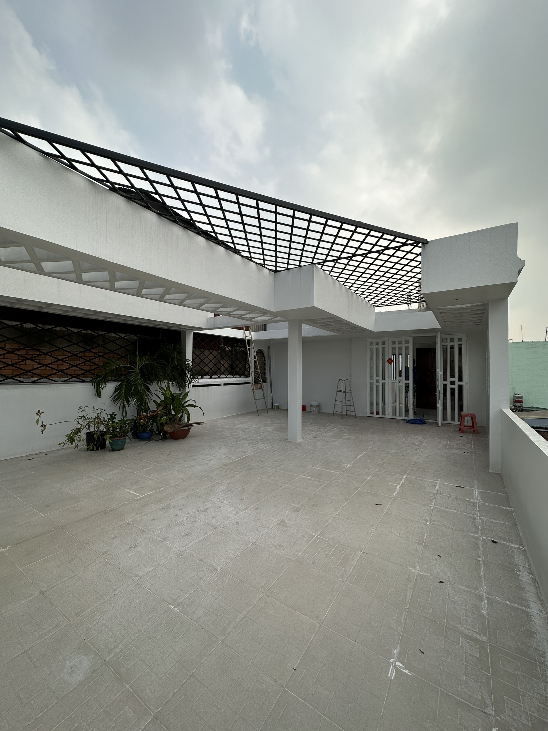 Cần bán gấp đường Lạc Long Quân, P.3, Q.11 - DTCN: 100.7m2 - Với 13.5 tỷ