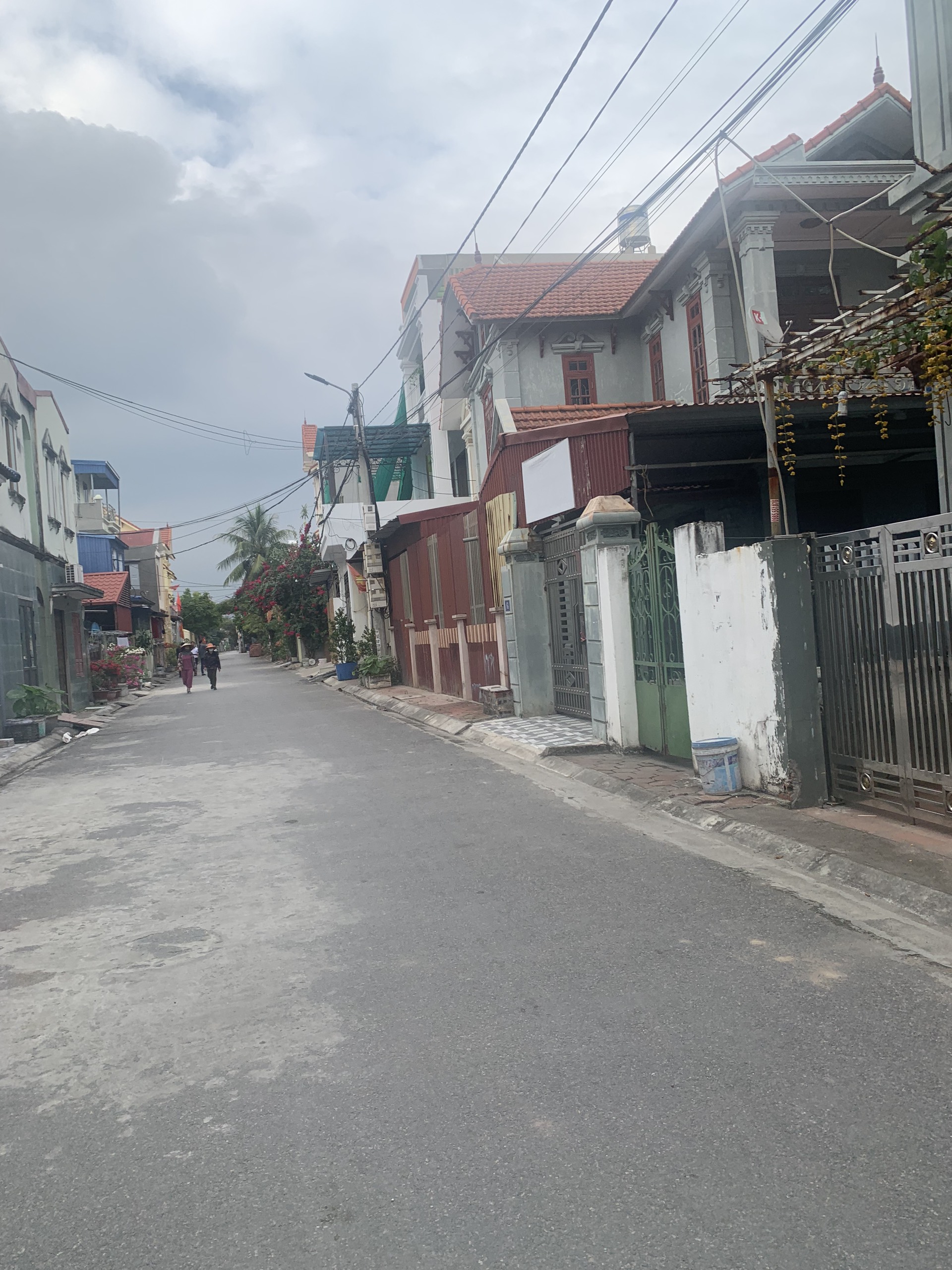 Hơn 1 tỷ 76m2 MẶT ĐƯỜNG PHỐ Hải Phong , HOÀ NGHĨA, DƯƠNG KINH