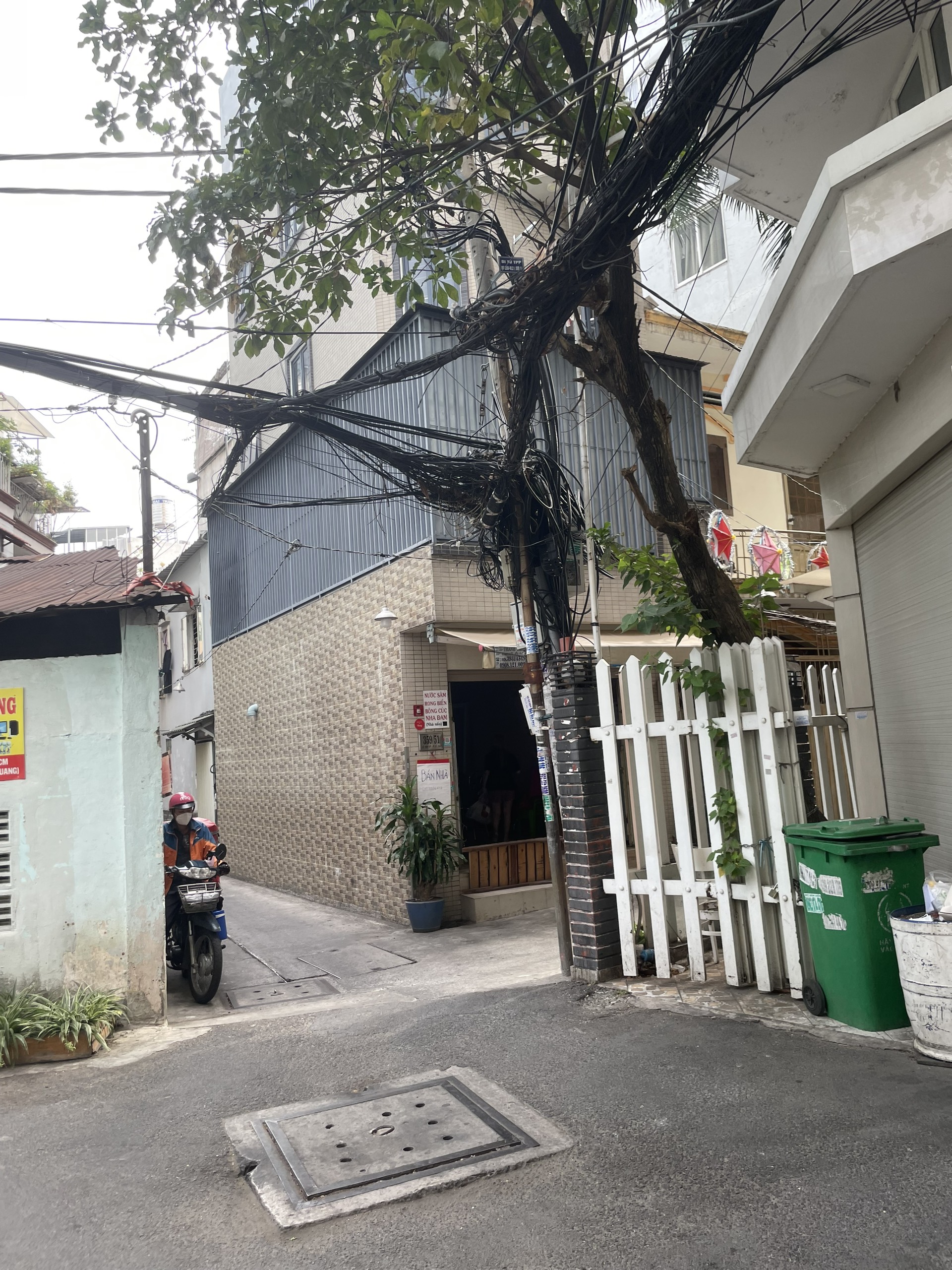 Giá tốt - Bán nhanh nhà 2 MT hẻm xe hơi Lê Văn Sỹ, P12, Q3 - Giá: 5.7 tỷ