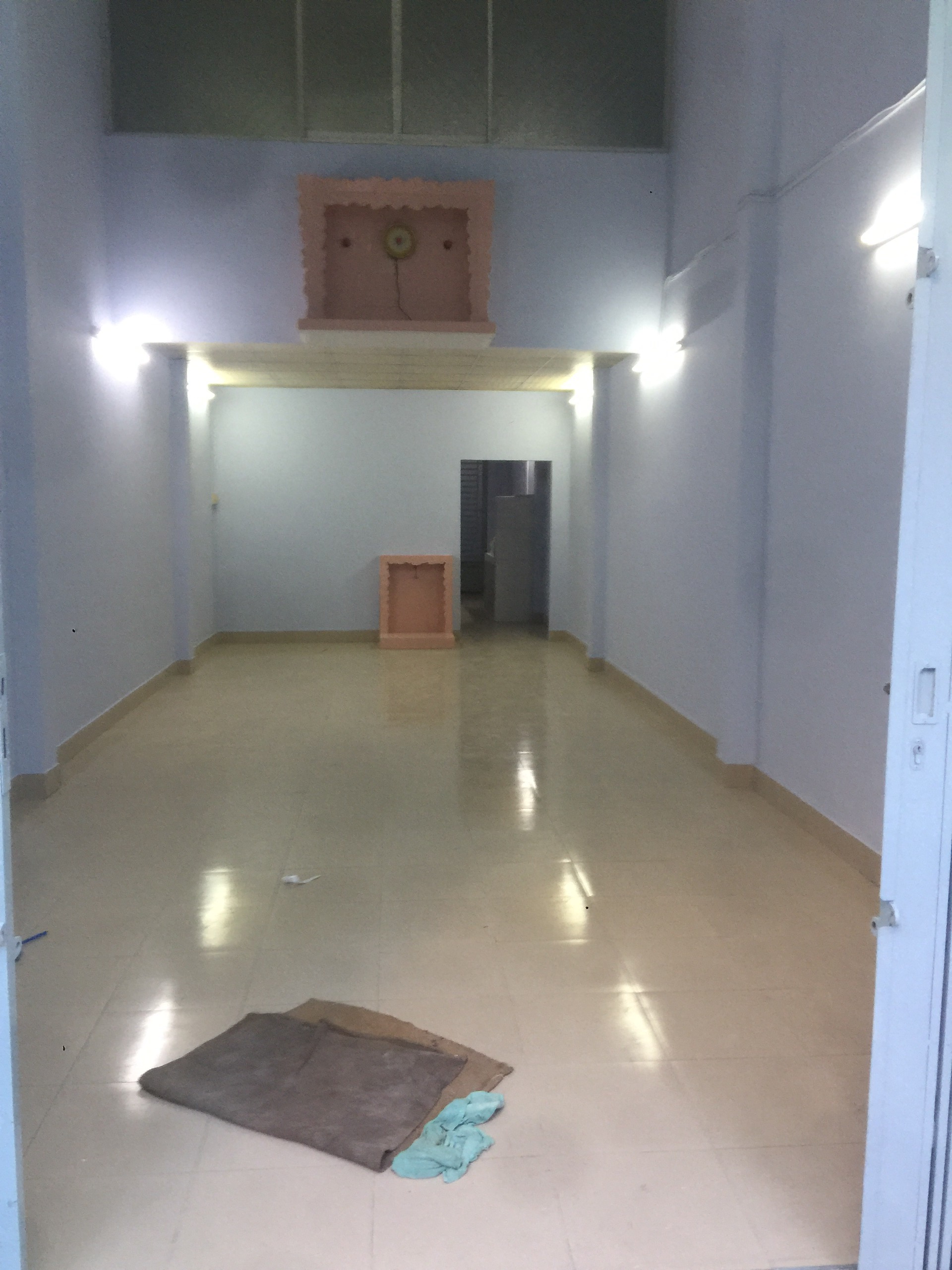 Bán gấp nhà HXH 8m Hương Lộ 2, P. Bình Trị Đông A, Quận Bình Tân * Giá 4.8 tỷ (thương lượng)