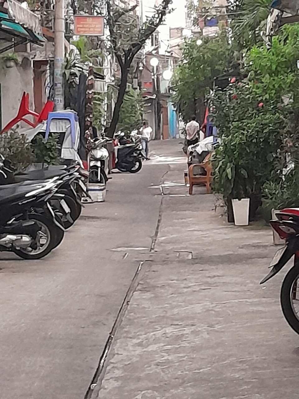 Bán gấp nhà hẻm 1 sẹc đường Minh Phụng, P9, Q11 với giá 4 tỷ