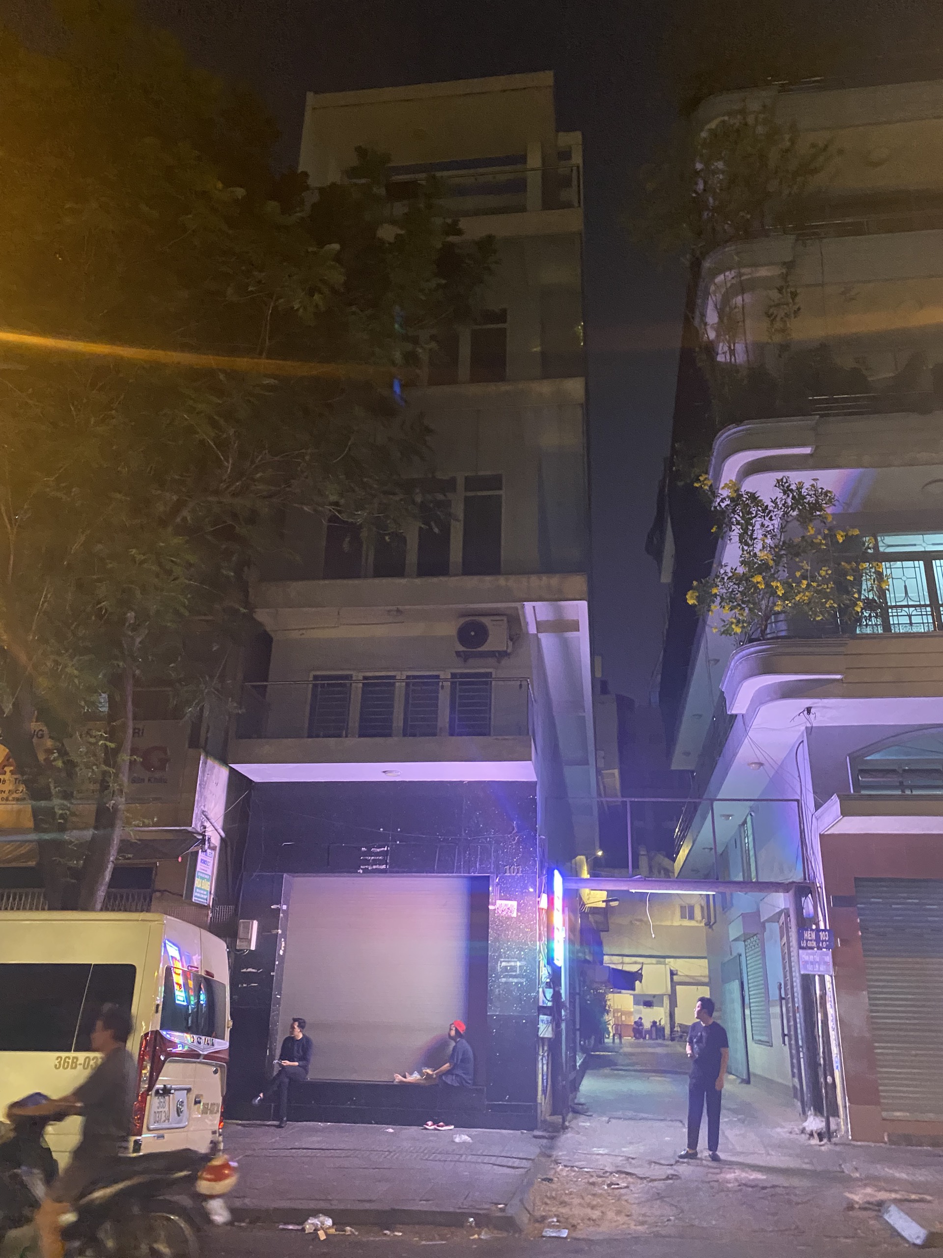 Cho Thuê nhà đường Yersin, Phường COL, Quận 1, DT: 4.2*22, Giá: 90 tr/th