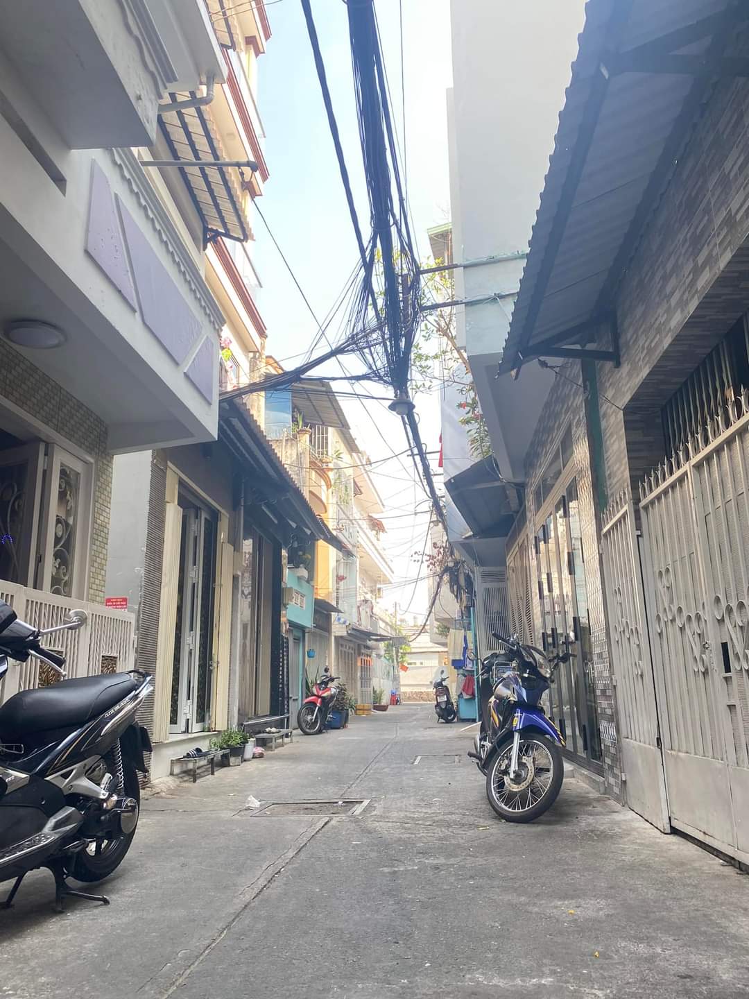 Kẹt Tiền Bán Gấp Nhà Bến Vân Đồn Quận 4. Nhà 2 Tầng DT 50m Hẻm 4m. Giá 3 tỷ Nhỉnh Thương Lượng