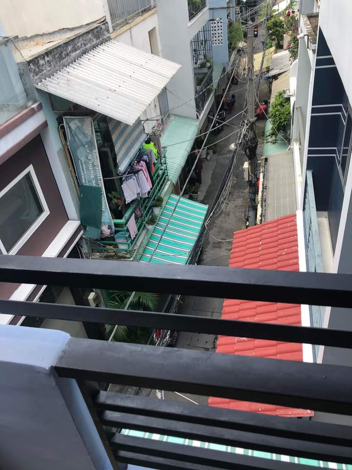 HOT Q8 – LÔ GÓC 22M2 – 3 TẦNG – HẺM RỘNG – NHÀ ĐẸP KD CÀ PHÊ - GIÁ 2 TỶ NHĨNH