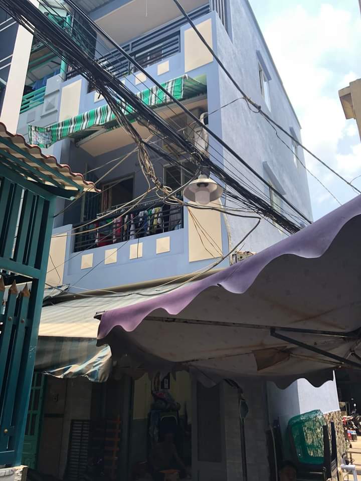 KHÔNG CÓ CĂN THỨ 2. Q8 – LÔ GÓC 22M2 – 3 TẦNG – HẺM RỘNG – NHÀ ĐẸP KD TỐT- HƠN 2 TỶ CHÚT