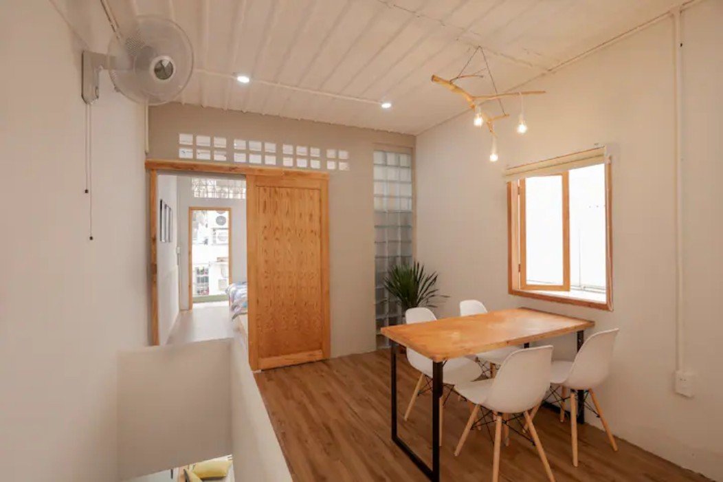 Bán nhà góc 2MT HXH 8m Trần Hưng Đạo Q1 - 3,3x8 - 3 tầng - 9,5 tỷ TL!