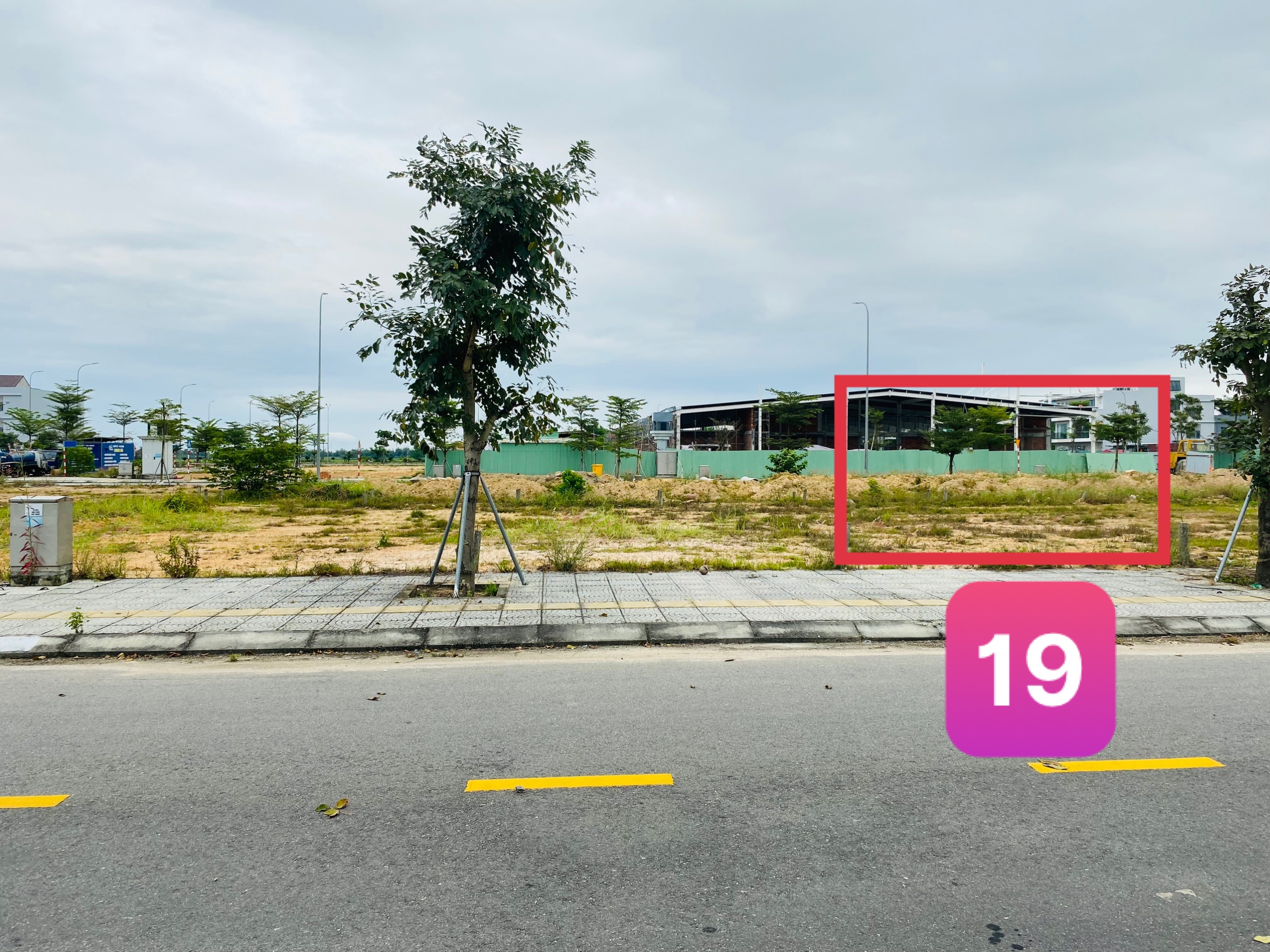 Bán đất như hình, sổ sẵn công chứng ngay cho anh chị nào thiện chí nhé