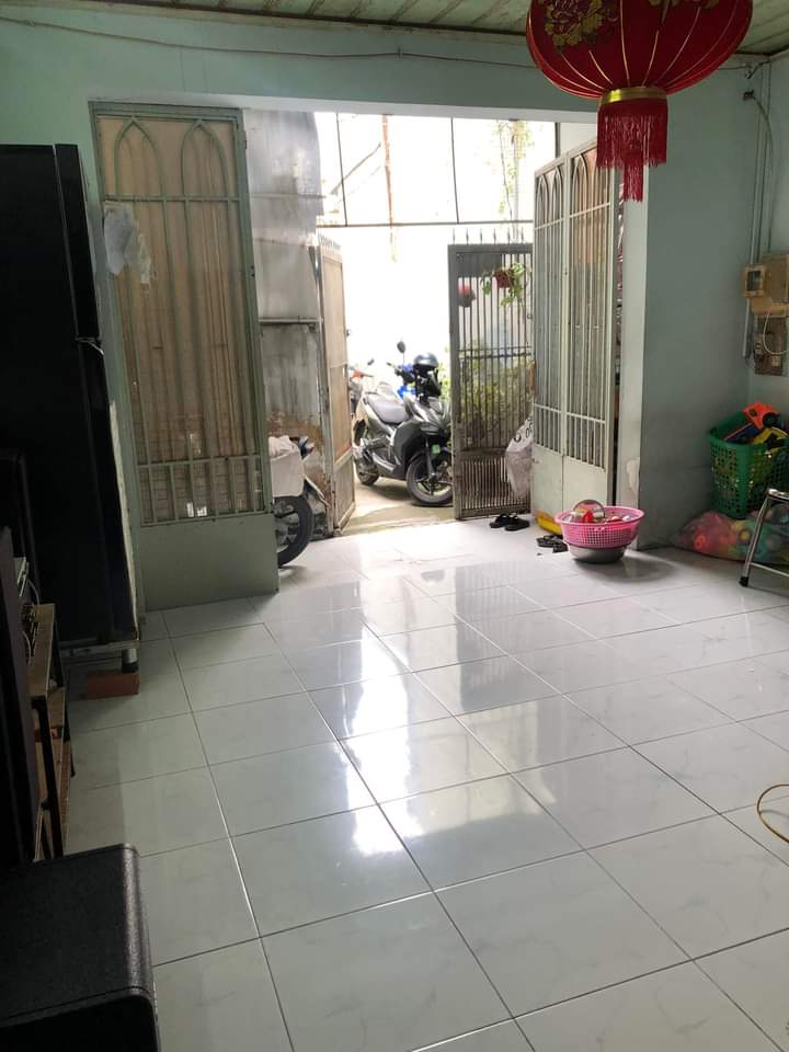 NHĨNH 2 TỶ - DT 55M2 – NỞ HẬU – DIỆN TÍCH LỚN GIÁ RẺ P7Q8 – HẺM 3 GÁC SÂN VƯỜN