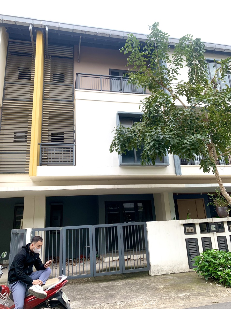 1 CĂN NHÀ XÂY 3 TẦNG ĐÃ CÓ SỔ DÙNG LÂU DÀI, GIÁ 3,6 TỶ. TẠI TP TỪ SƠN, BẮC NINH / ĐTLH