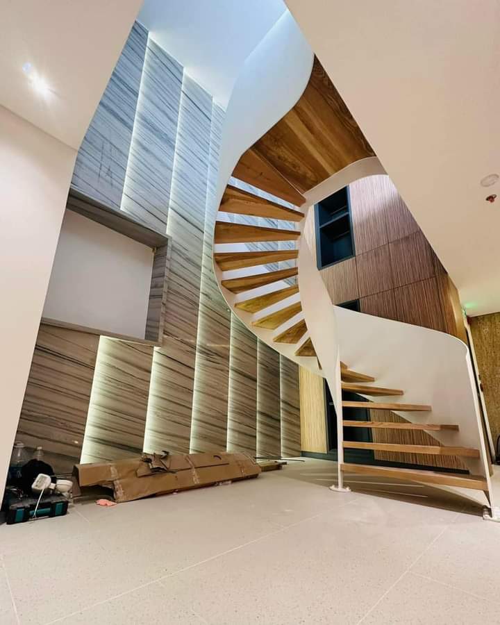 TÒA NHÀ CĂN HỘ 9 TẦNG 22 PHÒNG MẶT TIỀN ĐƯỜNG SỐ LÂM VĂN BỀN THU NHẬP 130TR/TH