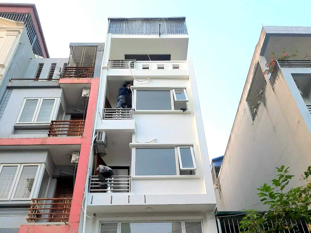 Bán nhà Cầu Giấy, phân lô Phạm Tuấn Tài, ô tô tránh, vỉa hè kinh doanh, đang cho thuê dòng tiền.