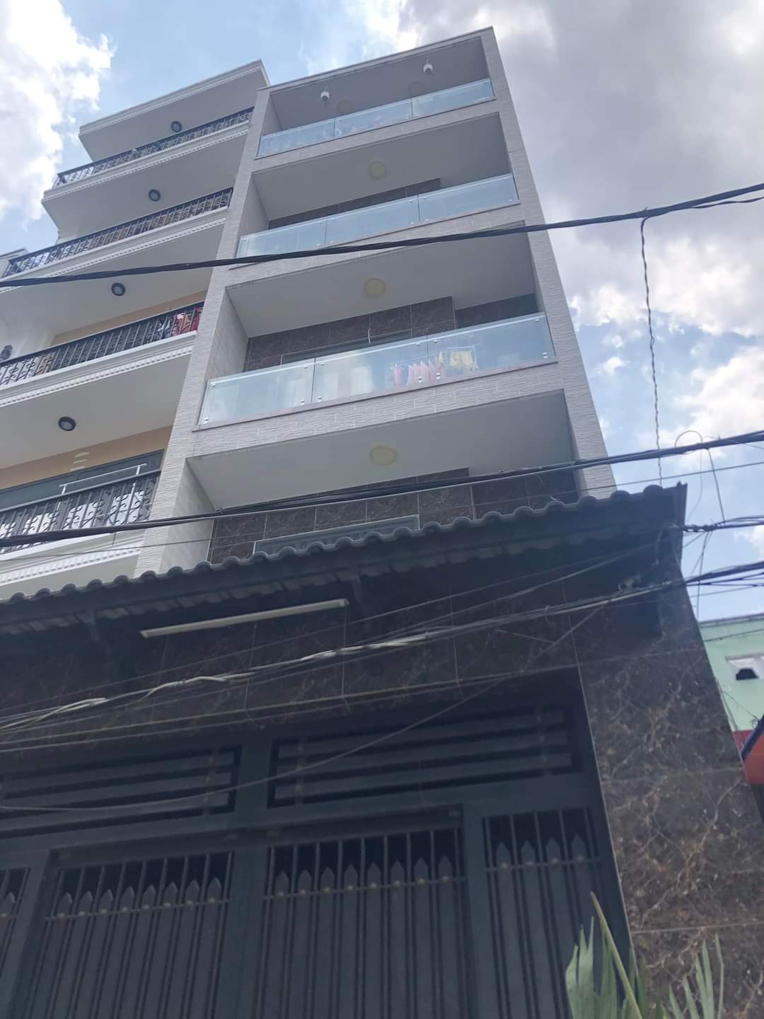 CẦN BÁN GẤP CĂN HỘ DỊCH VỤ 5 TẦNG – 12 PHÒNG THU NHẬP 50TR/THÁNG