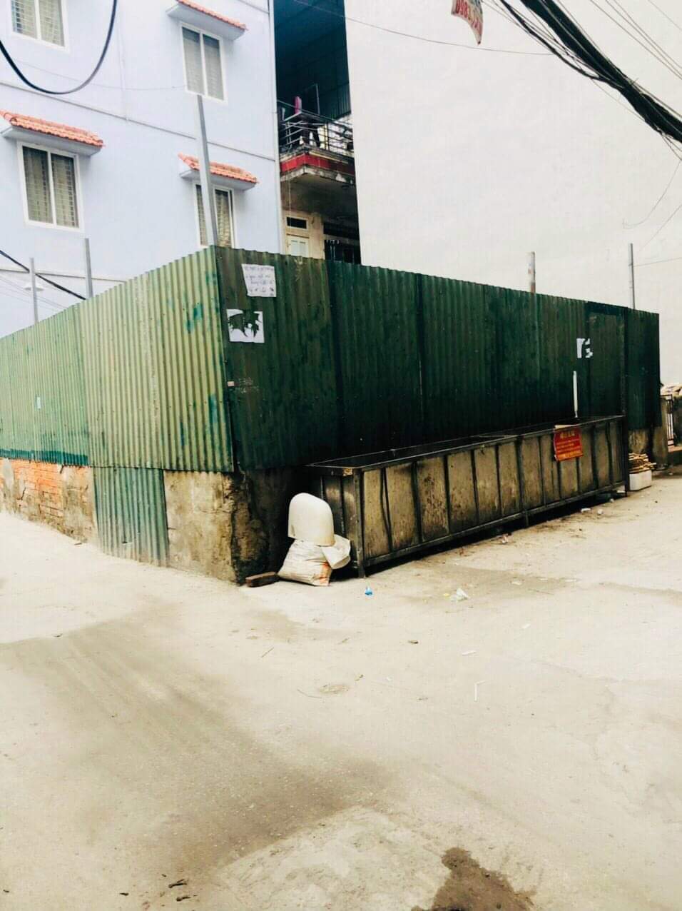 Siêu rẻ! Chỉ hơn 4 tỷ có ngay mảnh đất ở Tân Triều 60m lô góc,3 mặt ngõ, gần ô tô.