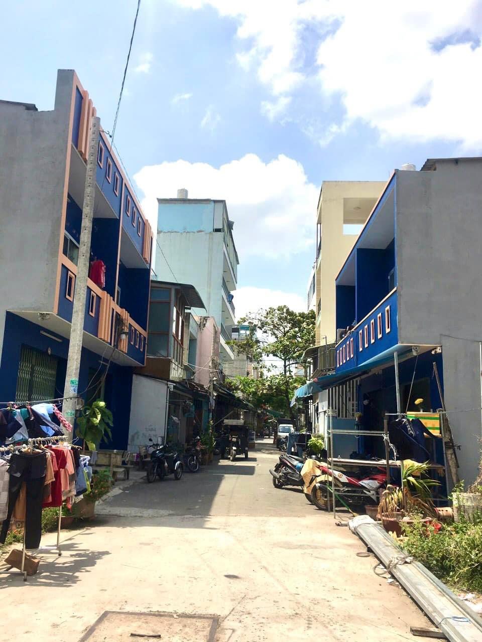 Bán nhà 2 tầng đường số 9, bhh, hẻm xe hơi 6m, 64m2 chỉ 4.7 tỷ, gần Aeon mall tân phú