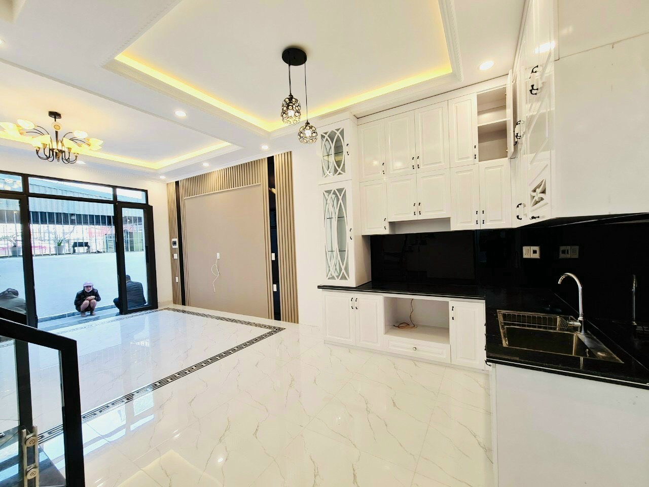 Nhà xây mới 4 tầng cực đẹp diện tích 46m GIÁ 3 tỉ tại ngõ 111 Đông Khê - Ngô Quyền