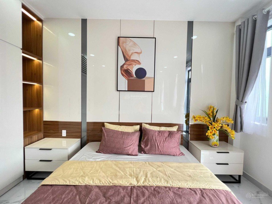 Ngân hàng thanh lý nhà 1 trệt 3 lầu giá 2.79 tỷ đường Võ Thị Liễu, An Phú Đông, Q12.