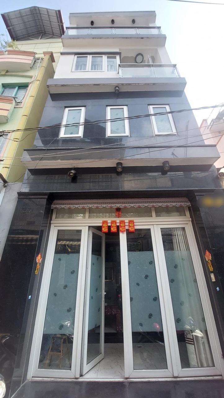 GẦN MẶT TIỀN HỒNG BÀNG - HẺM XE HƠI THÔNG - TIỆN DI CHUYỂN KHẮP NƠI - NHÀ 4 TẦNG XỊN SÒ 46M2 4 TẦNG CHỈ 5.6 TỶ.