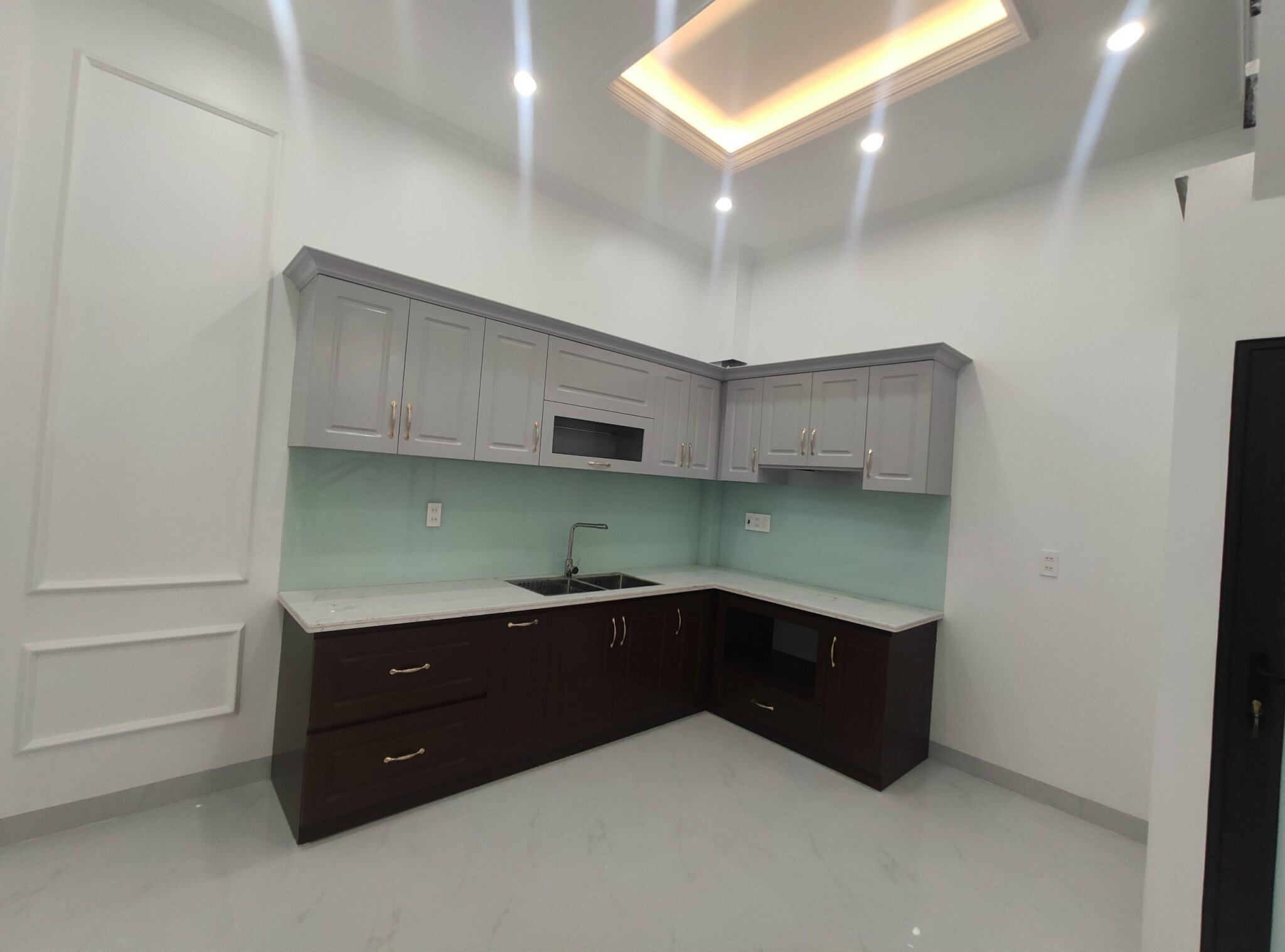 Bán Nhà Sở Dầu, Hồng Bàng oto đỗ cửa chỉ hơn 2 tỷ