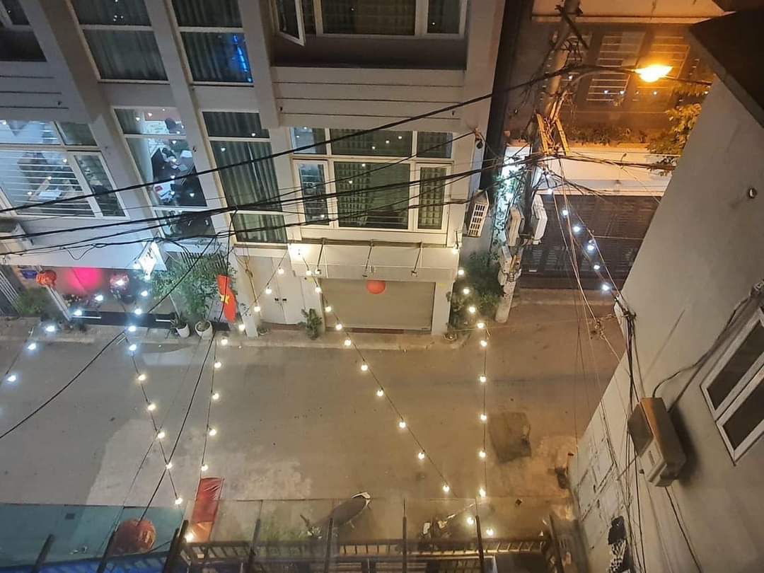 Bán GẤP căn nhà ngõ ô tô Tân Mai, ô tô tránh, nhà tự xây dựng, 60m2 5 tầng, 8,1 tỷ