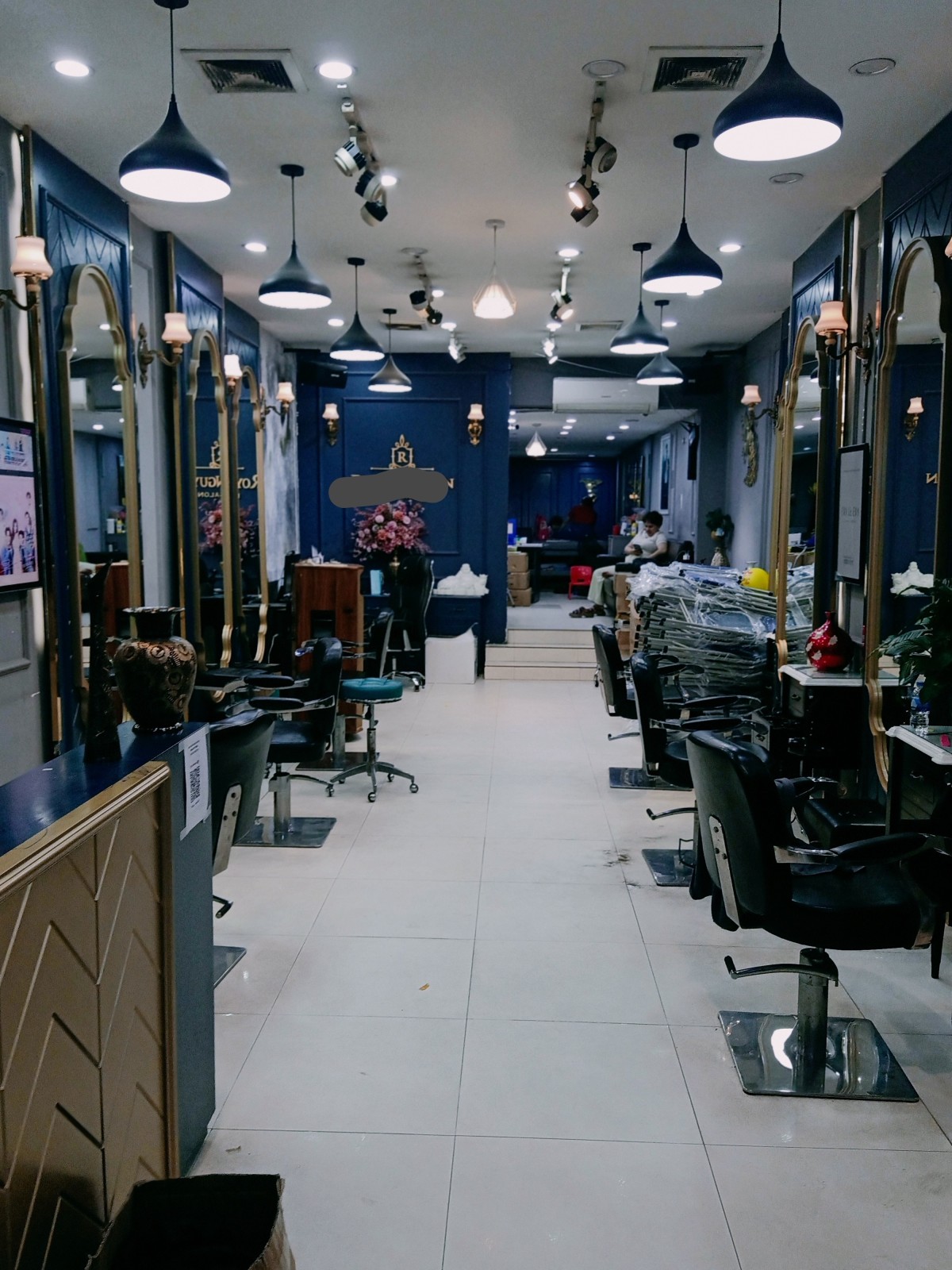 Mặt phố Trung Kính To, 50m,4T,Mt4m vỉa hè đá bóng, giá 24 tỷ.