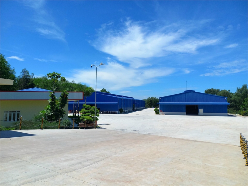 chuyển nhượng nhà xưởng mới xây dựng có sẵn HĐ cho thuê thu nhập cao. Bình Dương
