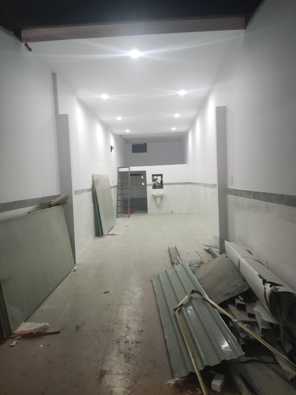 Cần Cho Thuê Mặt Bằng vị trí đẹp Ngay chợ căn cứ tại quận Gò Vấp, TPHCM