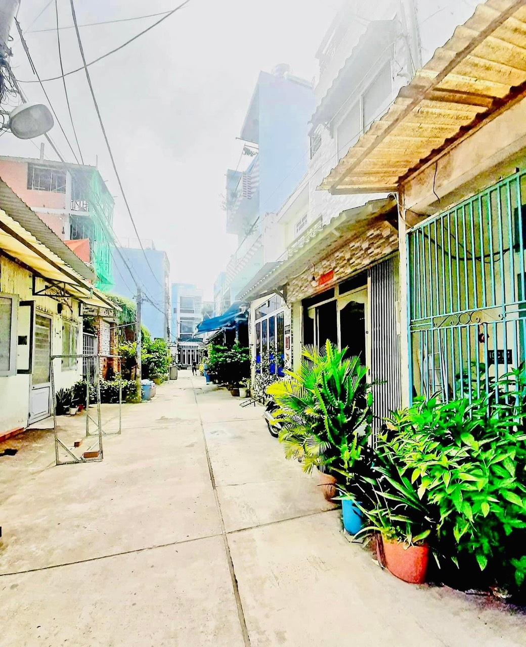 chính chủ gấp bán nhà 3 tầng đúc BTCT đường lê văn quới, hẻm 4m, 44m2 chỉ 4.29 tỷ